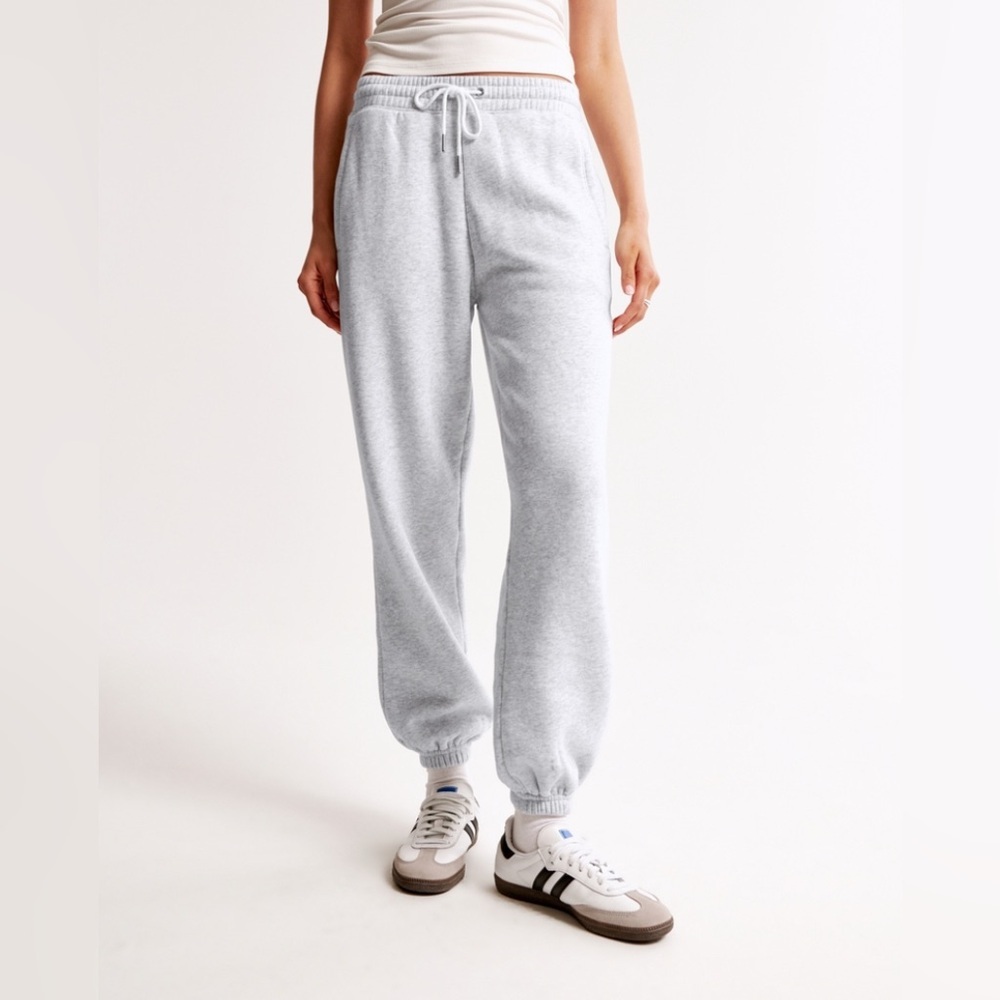 Abercrombie & Fitch Sunday Sweatpants Light Green High Rise Soft A&F Max Fleece - Picture 2 of 5